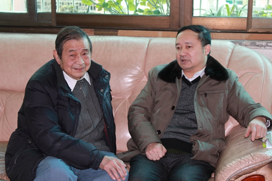 副校长吴次南看望老同志